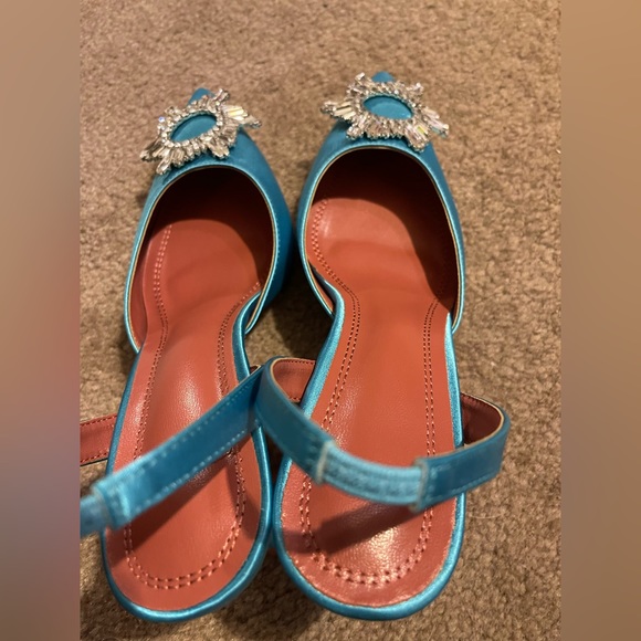 Crystal pointy toe sling backs in blue Satin BNWOT - Picture 9 of 9